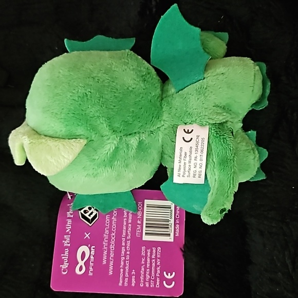 Cthulthu Mini Plush Toy - Picture 5 of 6